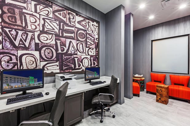 Images Holiday Inn Houston NE - Bush Airport Area by IHG