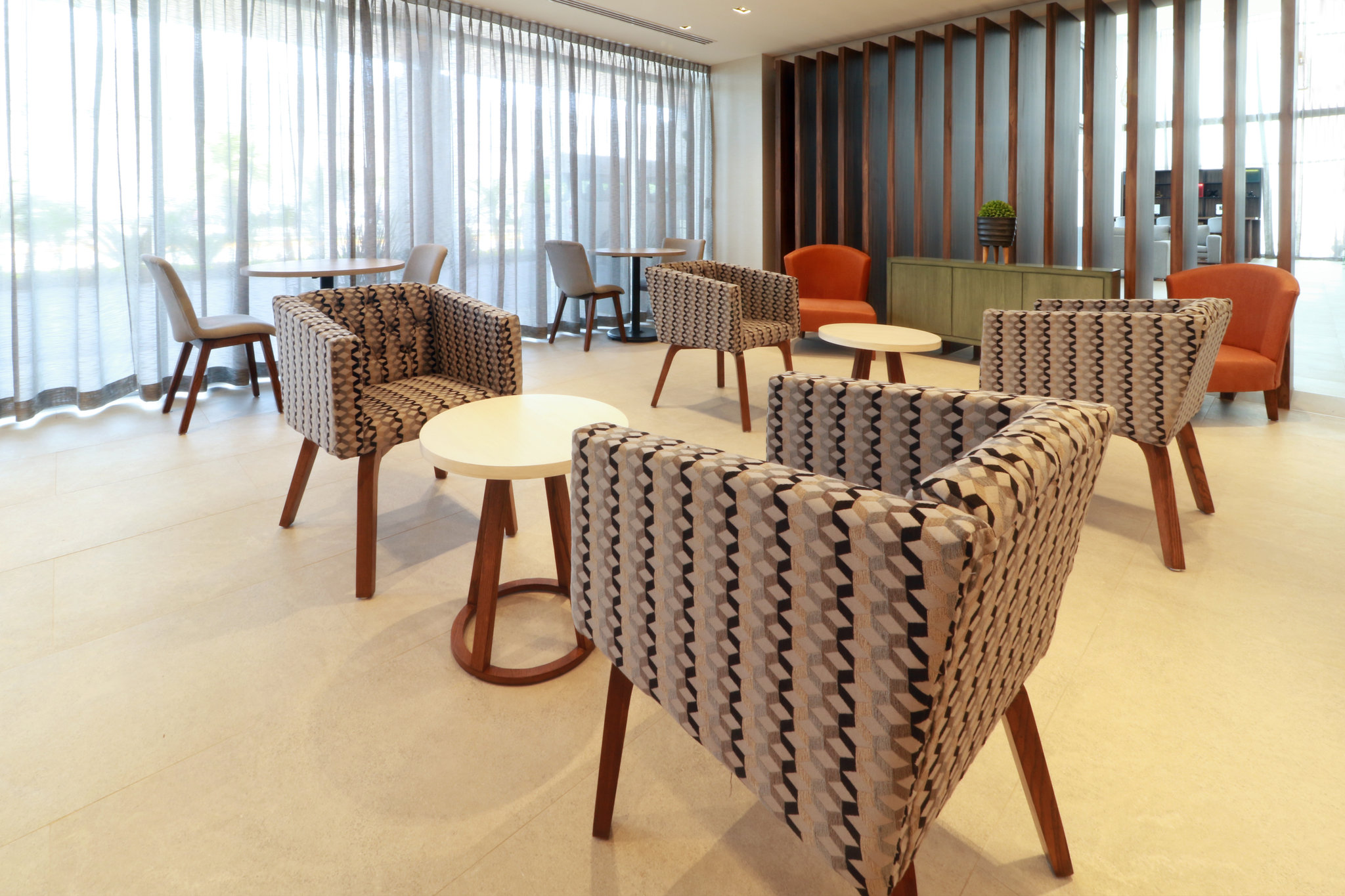 Images Holiday Inn & Suites Monterrey Apodaca Zona Airport by IHG