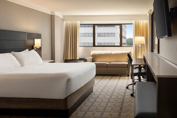 Images Crowne Plaza Knoxville Downtown University by IHG