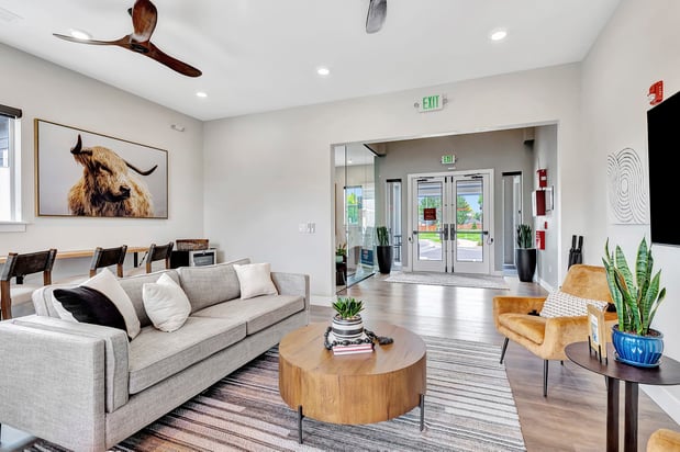 Images Arrive Longmont