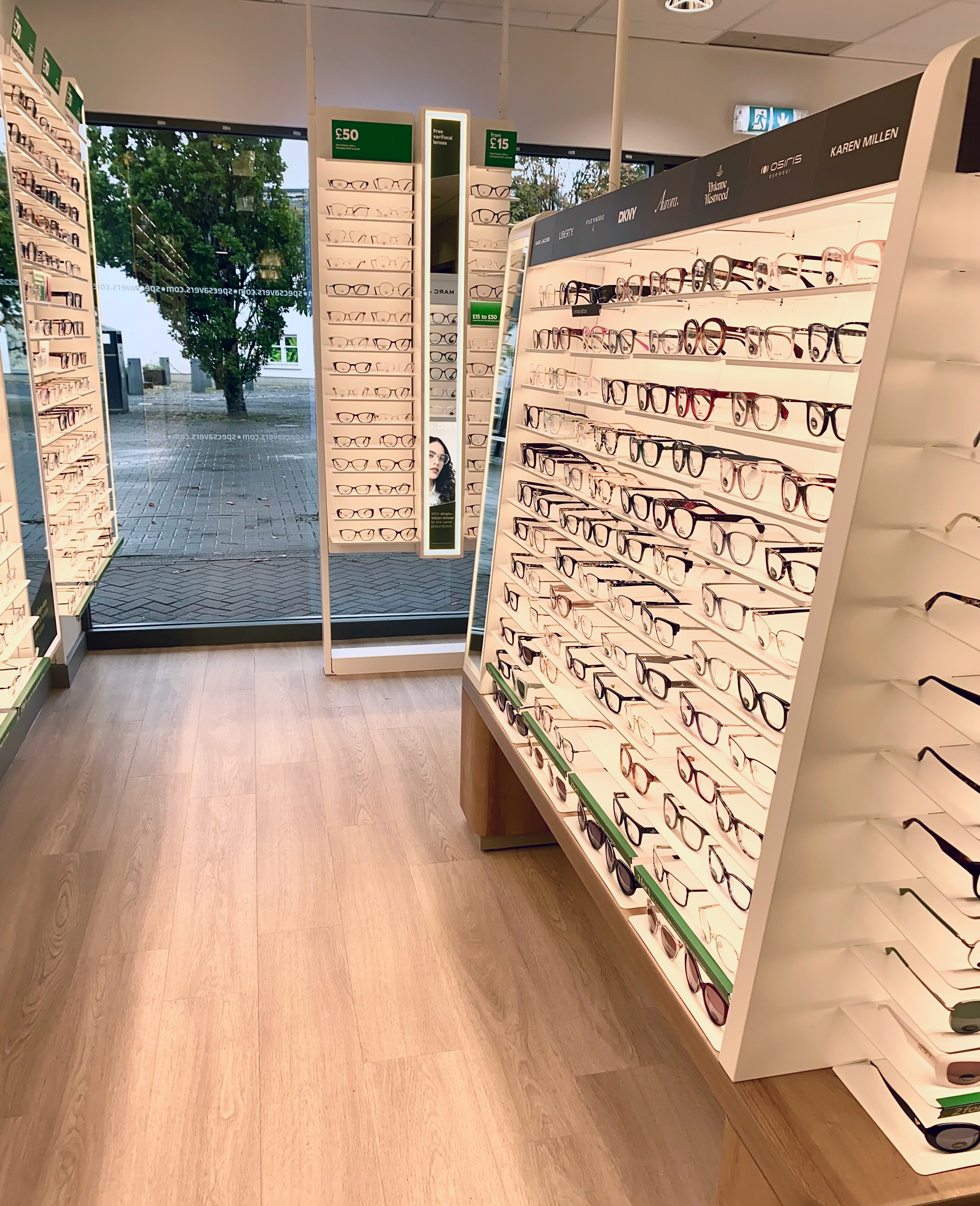 Specsavers Opticians and Audiologists - Milngavie