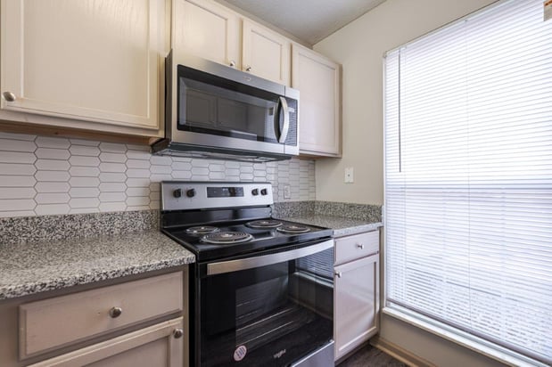 Images Eastpointe Lakes Apartments and Townhomes