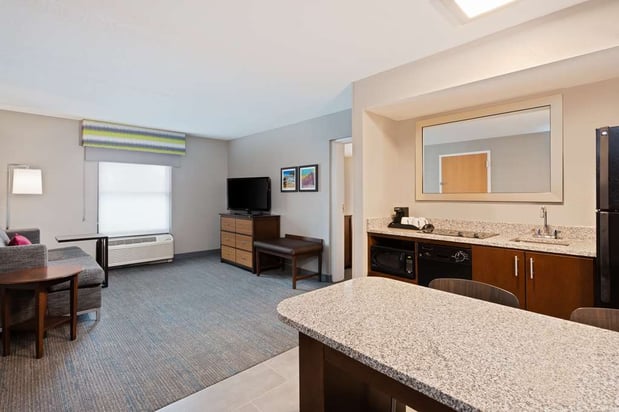 Images Hampton Inn & Suites Fort Myers Beach/Sanibel Gateway