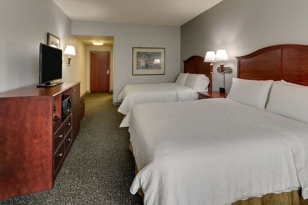 Images Hampton Inn & Suites Indianapolis-Airport