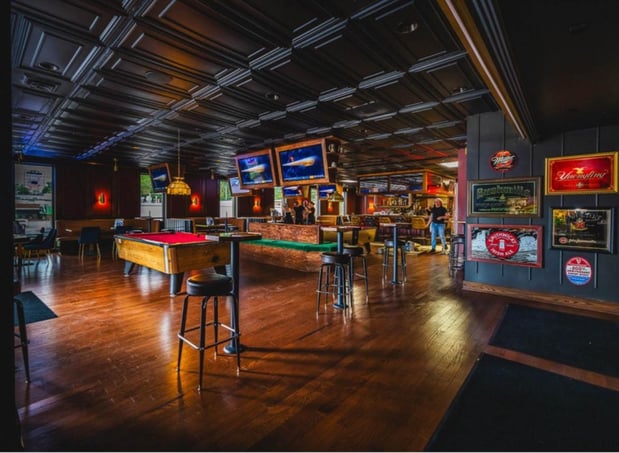 Images Roy's Tavern