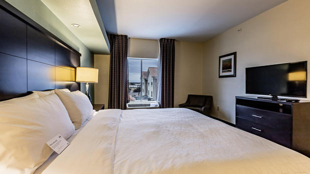 Images Staybridge Suites Laredo International Airport by IHG