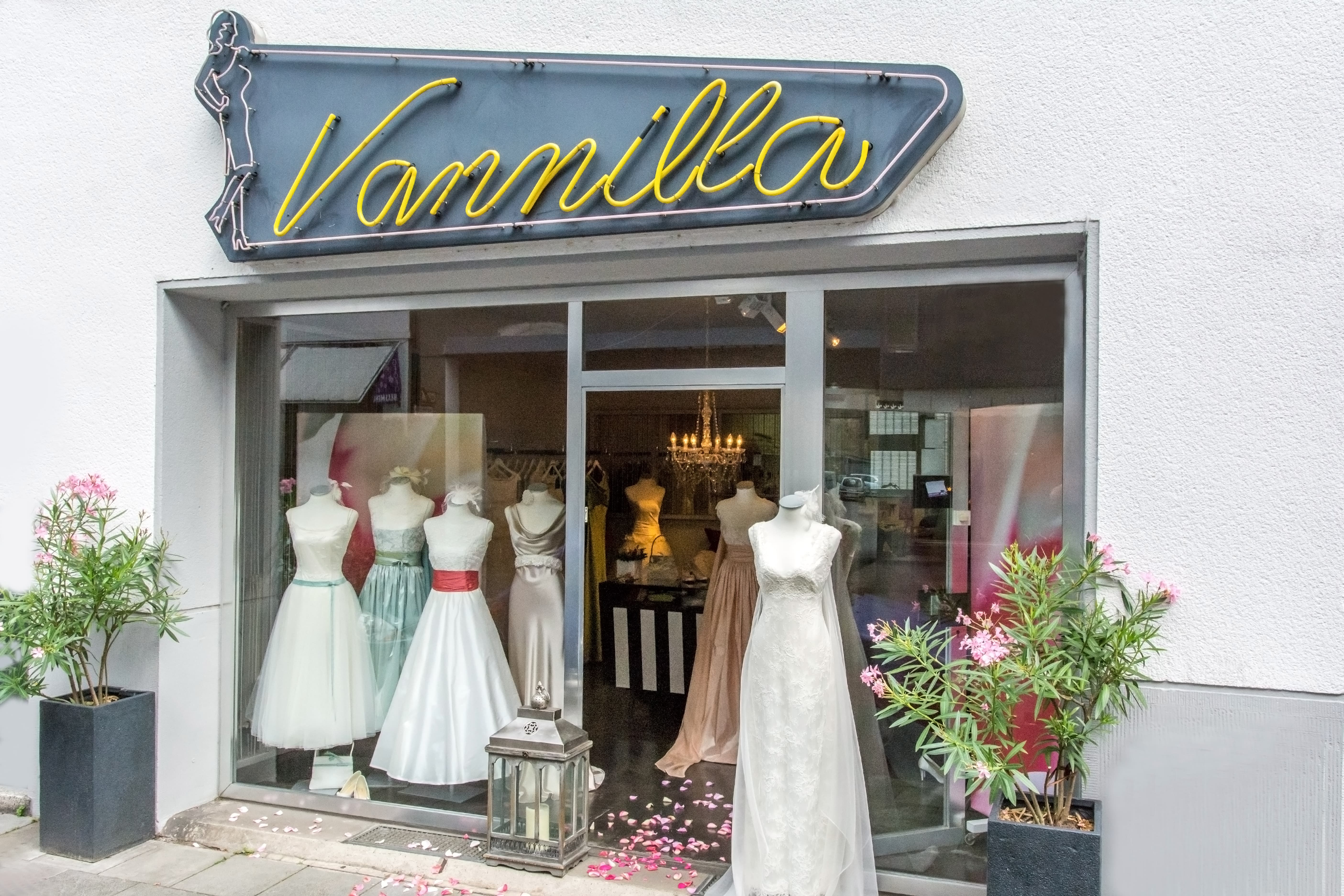 Vannilla - Brautkleider nach Maß