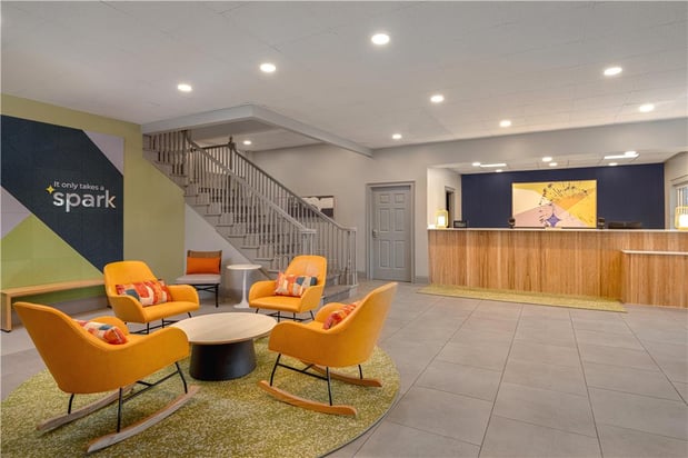 Images Spark by Hilton Orangeburg