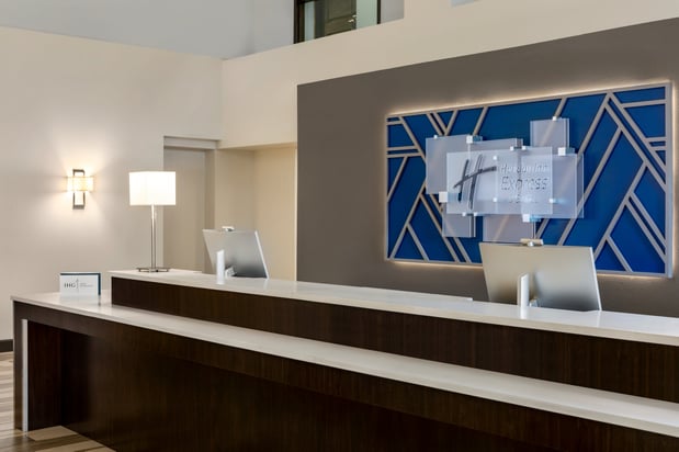 Images Holiday Inn Express & Suites Colorado Springs Central by IHG