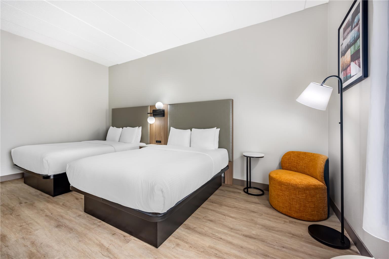2 Queen Room