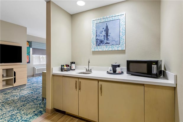 Images Hampton Inn & Suites St. Petersburg/Downtown