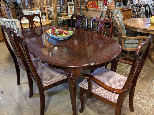 Images Mary's Cozy Home Furnishings