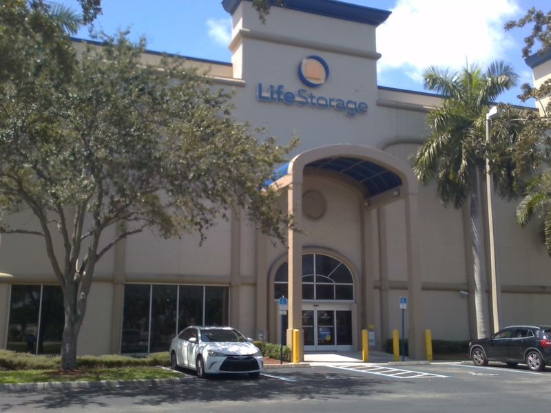 Images Life Storage - Fort Lauderdale