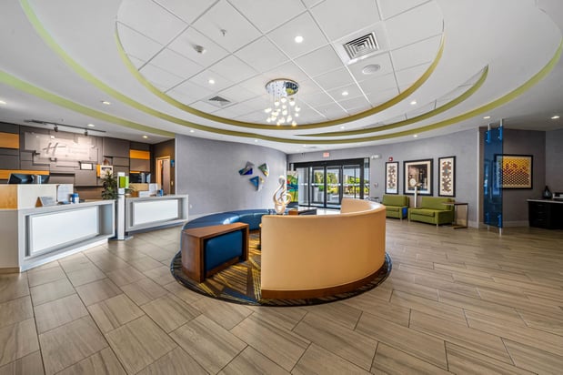 Images Holiday Inn Express & Suites Lakeland South by IHG