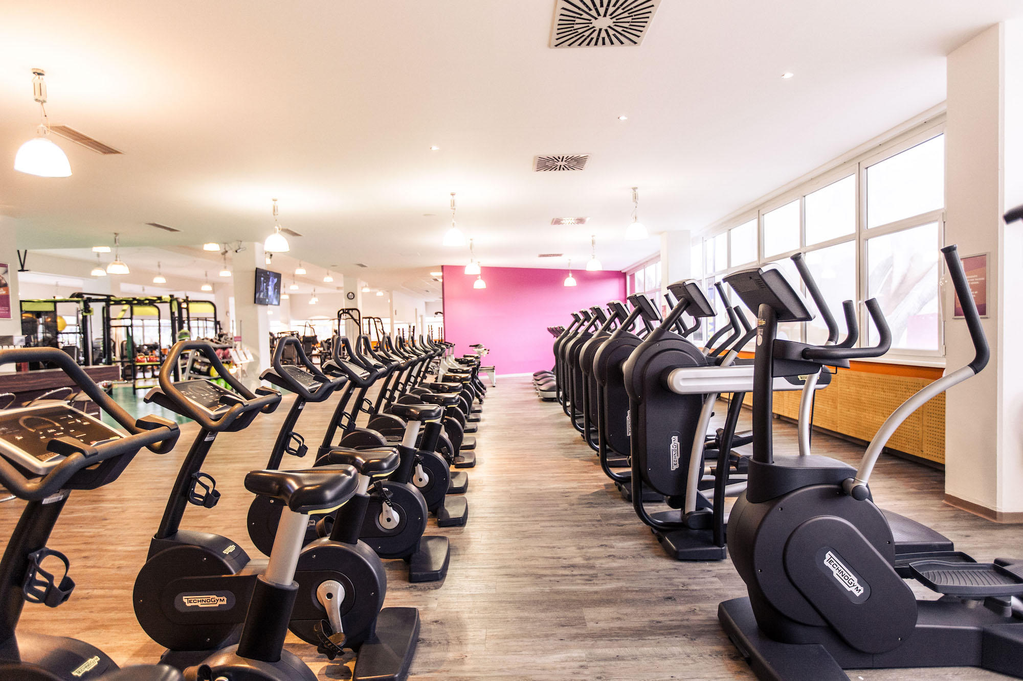 Bild 13 von MYGYM Fitnessstudio Salzburg Wals