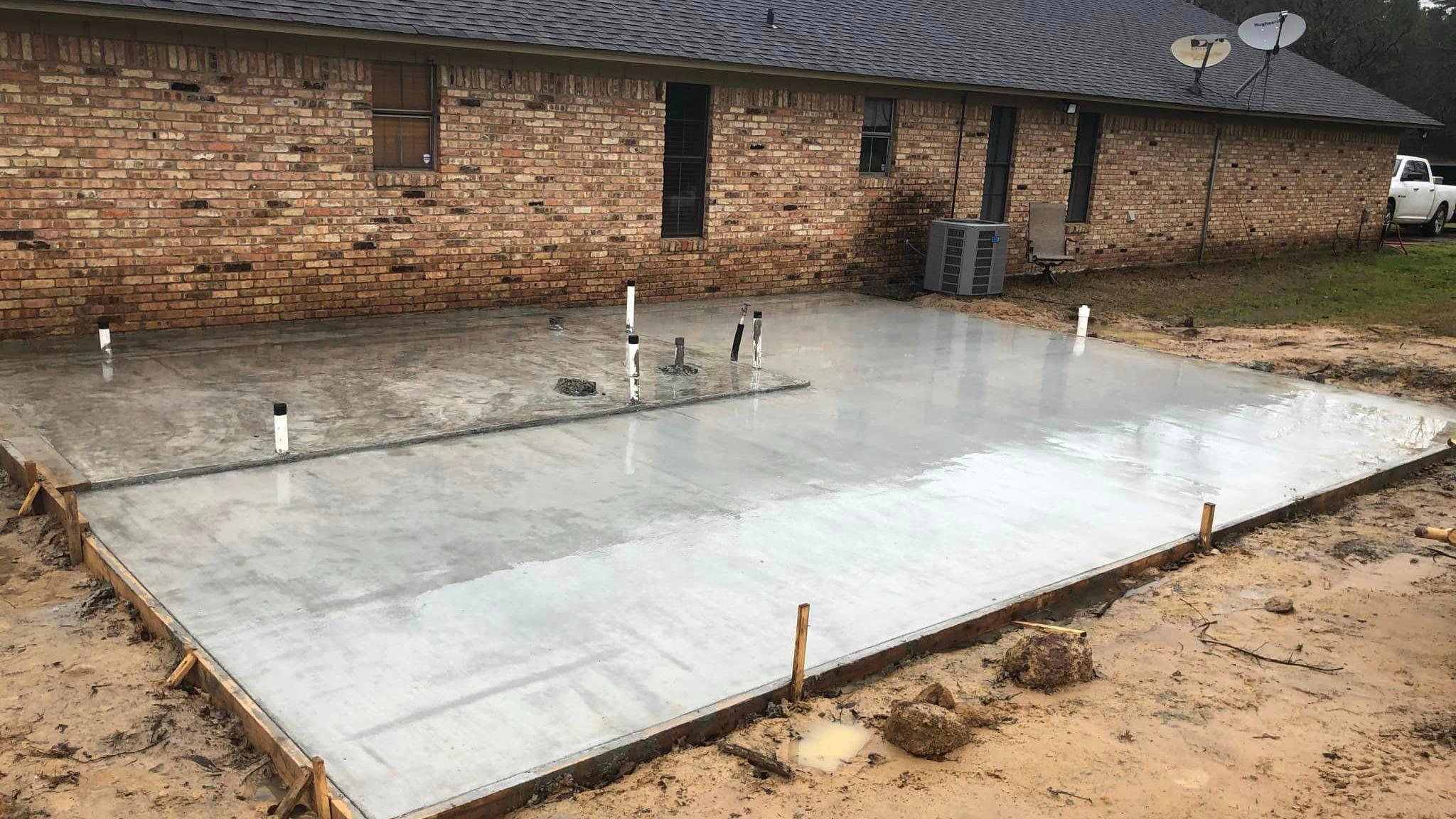 When it comes to enhancing the curb appeal and functionality of your home, ETX Concrete Works is your residential concrete contractor of choice. From driveways to patios, we provide expert residential concrete services tailored to your needs. Our commitment to quality and customer satisfaction ensures your home projects are executed flawlessly.