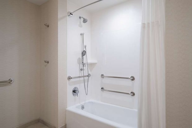 Images Hilton Garden Inn Visalia