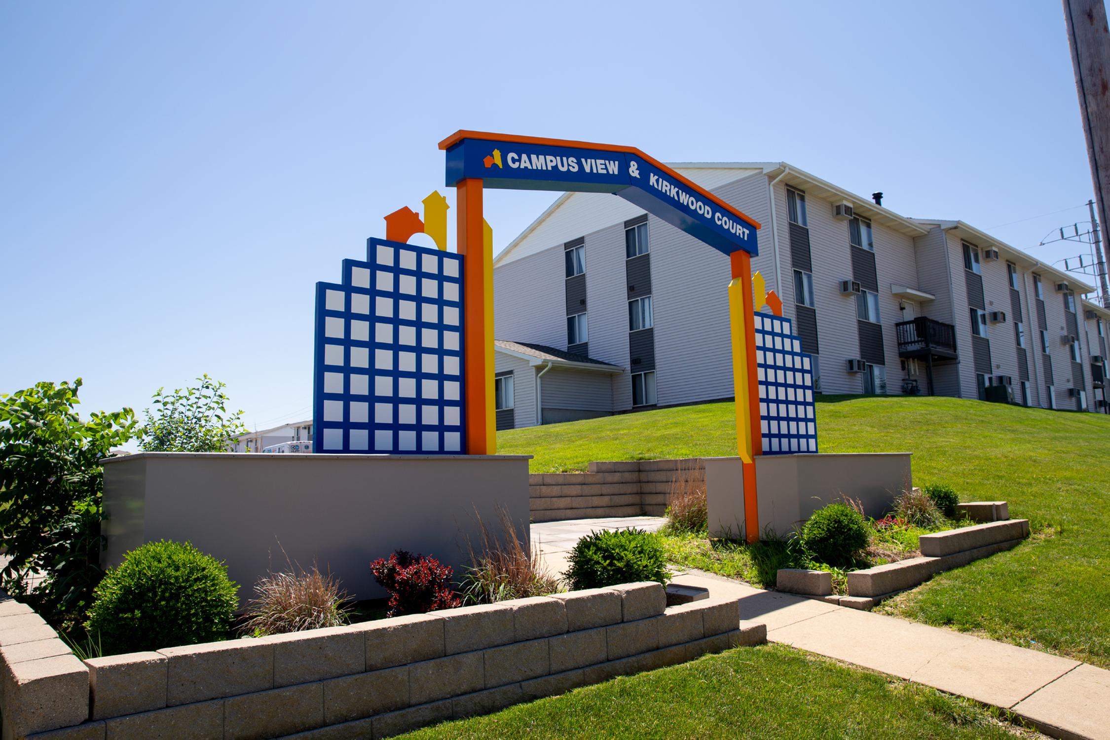 Campus View and Kirkwood Court - Cedar Rapids, IA 52404 - (319)246-8412 | ShowMeLocal.com