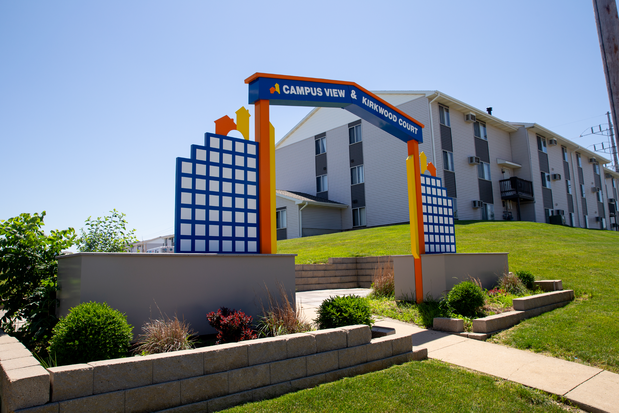 Images Campus View and Kirkwood Court