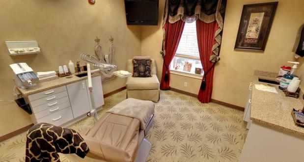 Images North Atlanta Center for Cosmetic & Implant Dentistry