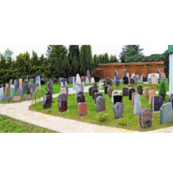 Jorra & Tröger - Grabmal, Steinmetz, Naturstein GmbH, Lichtensteiner Straße 35 in Glauchau