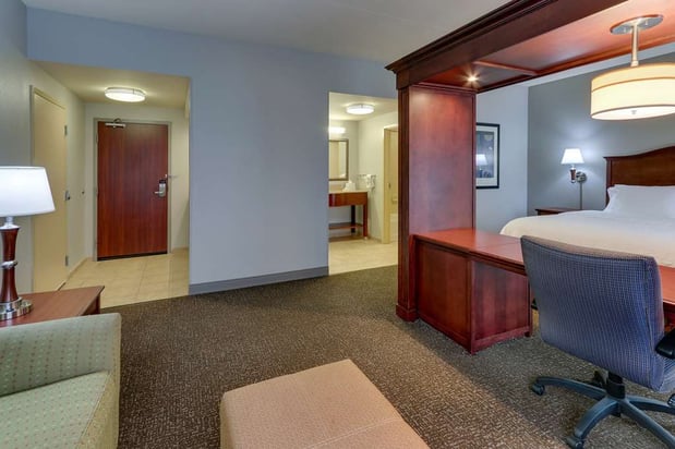 Images Hampton Inn & Suites Indianapolis-Airport