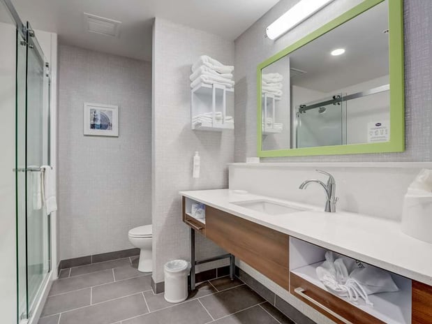 Images Hampton Inn and Suites by Hilton Cincinnati Midtown Rookwood