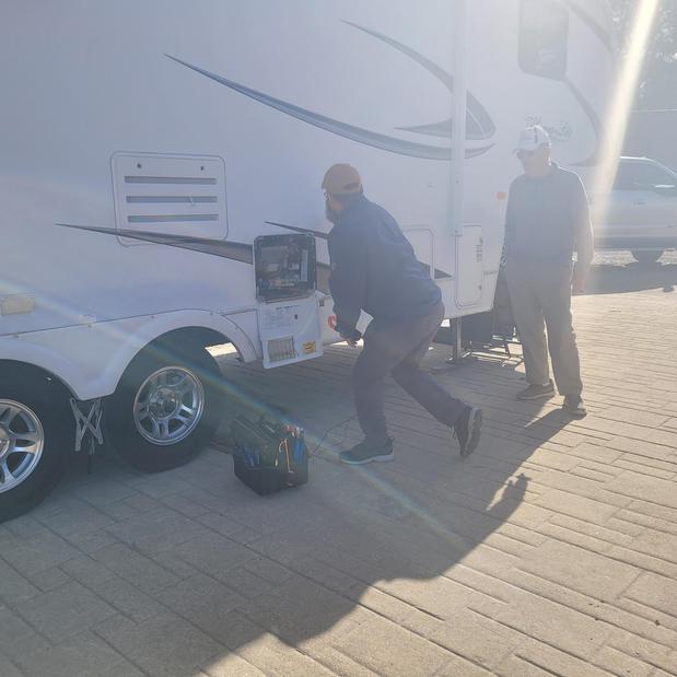 Images D-RV Mobile Repair