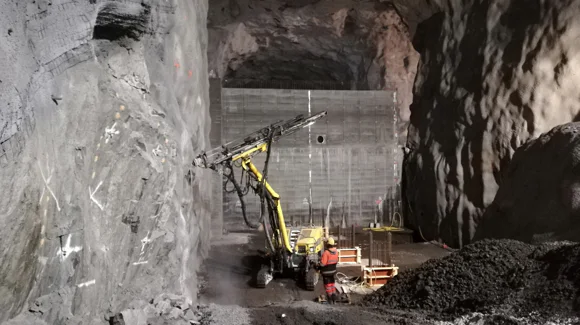 Images Louhintaliike Huovinen Oy