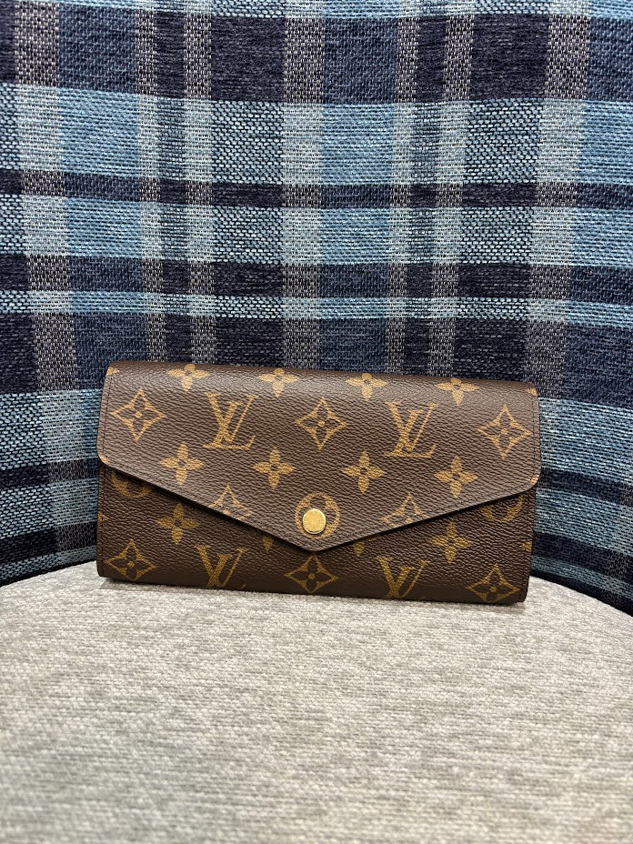 Images KOMEHYO（コメ兵）買取センターリバーウォーク北九州