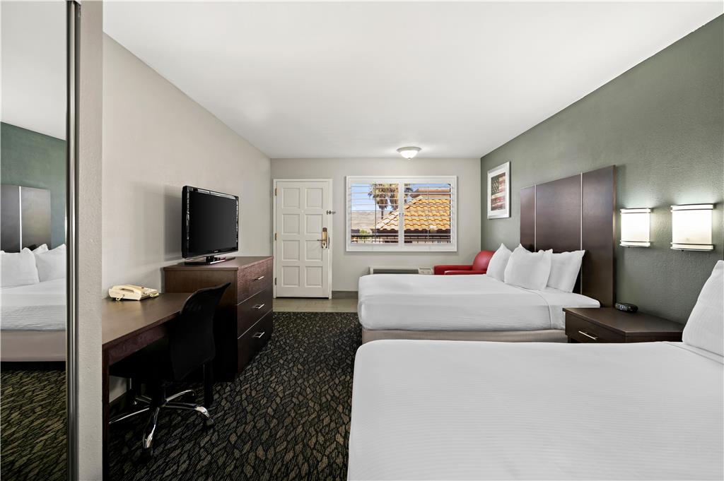 2 Queen Room