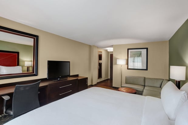 Images Crowne Plaza Houston Galleria Area by IHG