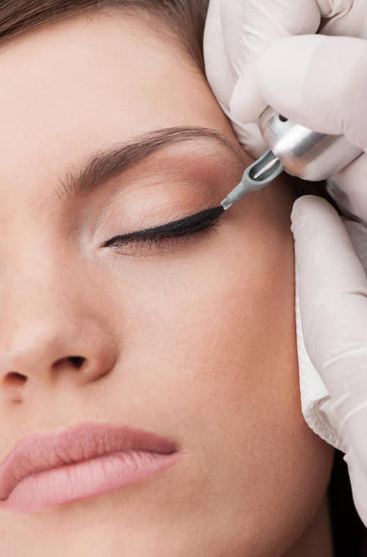 Tattoo & Piercingstudio Mut zur Lücke, Bachstraße 2 in Limbach-Oberfrohna