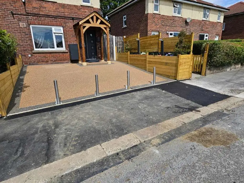Images DH Landscaping & Building SVCS