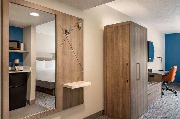Images Holiday Inn Express & Suites Birmingham-Irondale (East) by IHG