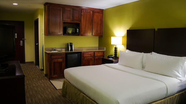Images Holiday Inn Express & Suites Waller - Prairie View, an IHG Hotel
