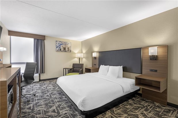 Images Best Western Plus York Hotel & Conference Center