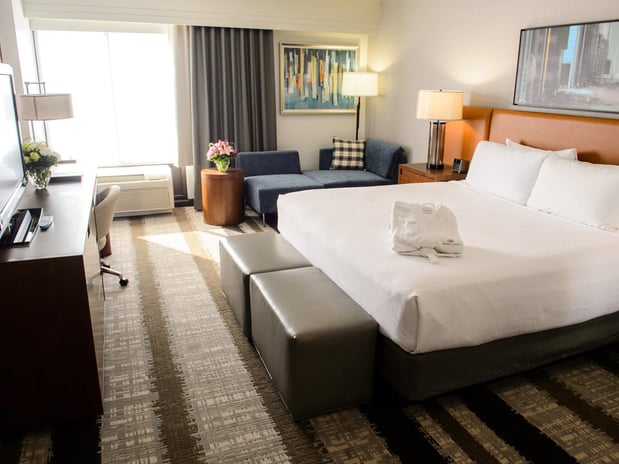 Images Crowne Plaza Dulles Airport by IHG