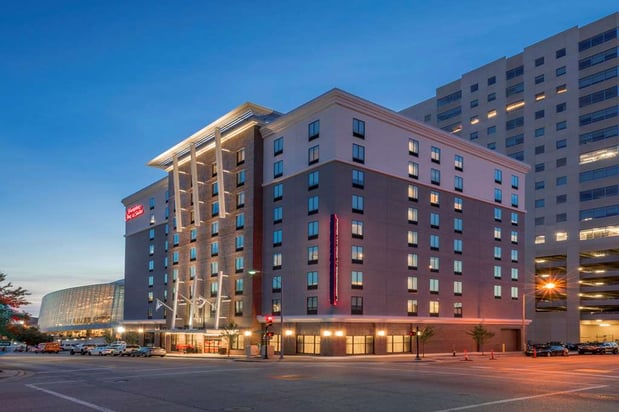 Images Hampton Inn & Suites Tulsa Downtown