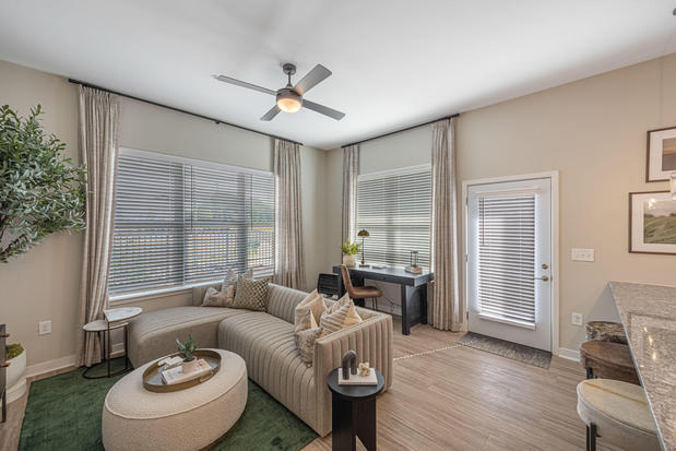 Images Holden at Oak Grove