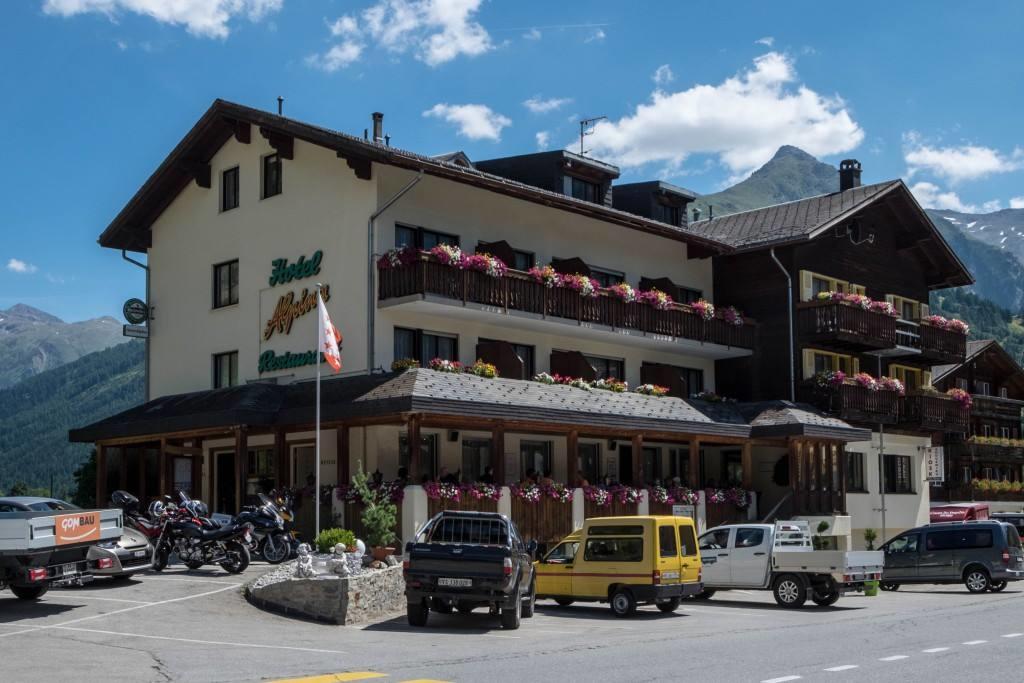 Bilder Hotel Alpina  Ulrichen