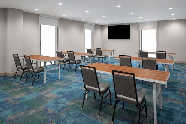 Images Home2 Suites Des Moines at Drake University