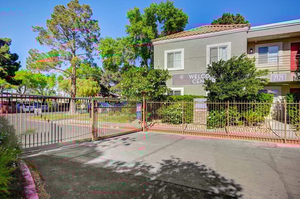 Images Solstice Apartment Homes