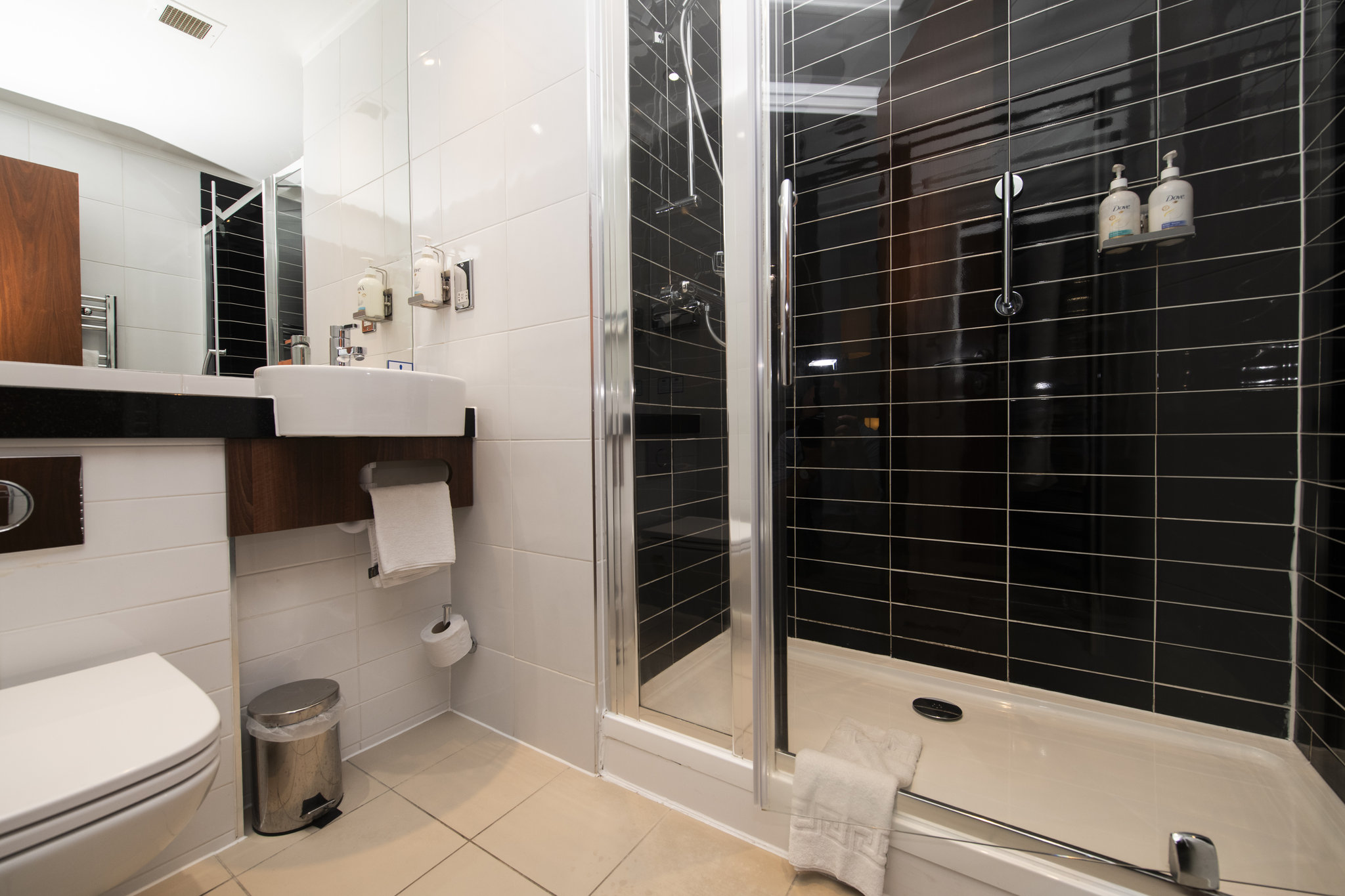 Images Holiday Inn Express Edinburgh Airport by IHG