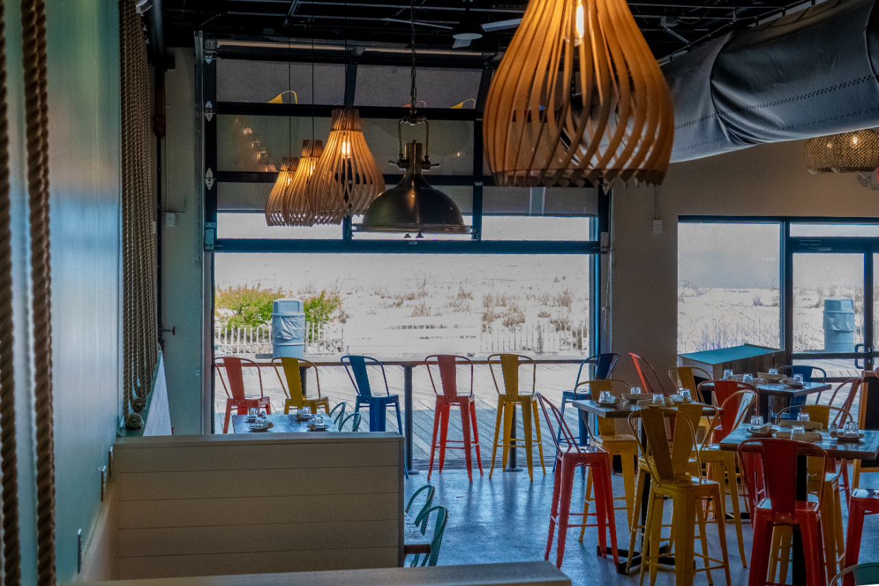 The Dunes Rehoboth Beach offers a relaxed, convenient stay near the Delaware beaches, with easy access to Rehoboth Beach, Dewey Beach, the boardwalk, restaurants, shopping, and coastal attractions.