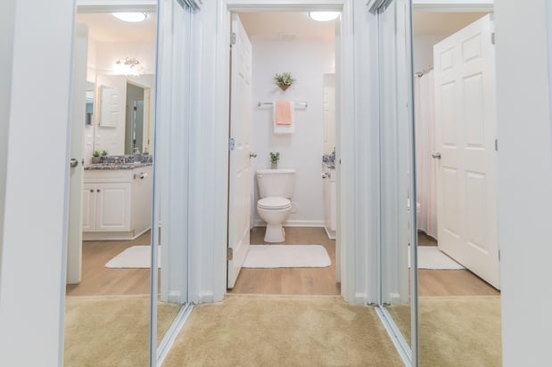 Images Eagle Rock Apartments at Freehold