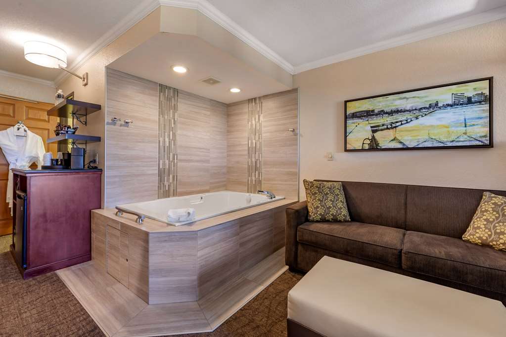 Whirlpool Suite