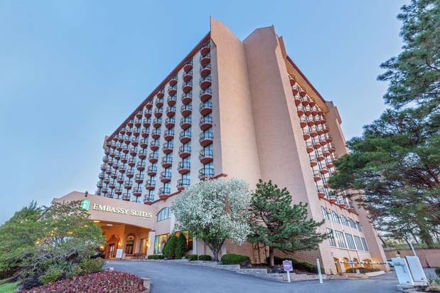 Images Embassy Suites by Hilton Kansas City Plaza