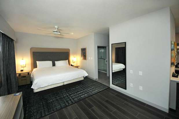Images Homewood Suites by Hilton Beaumont, TX