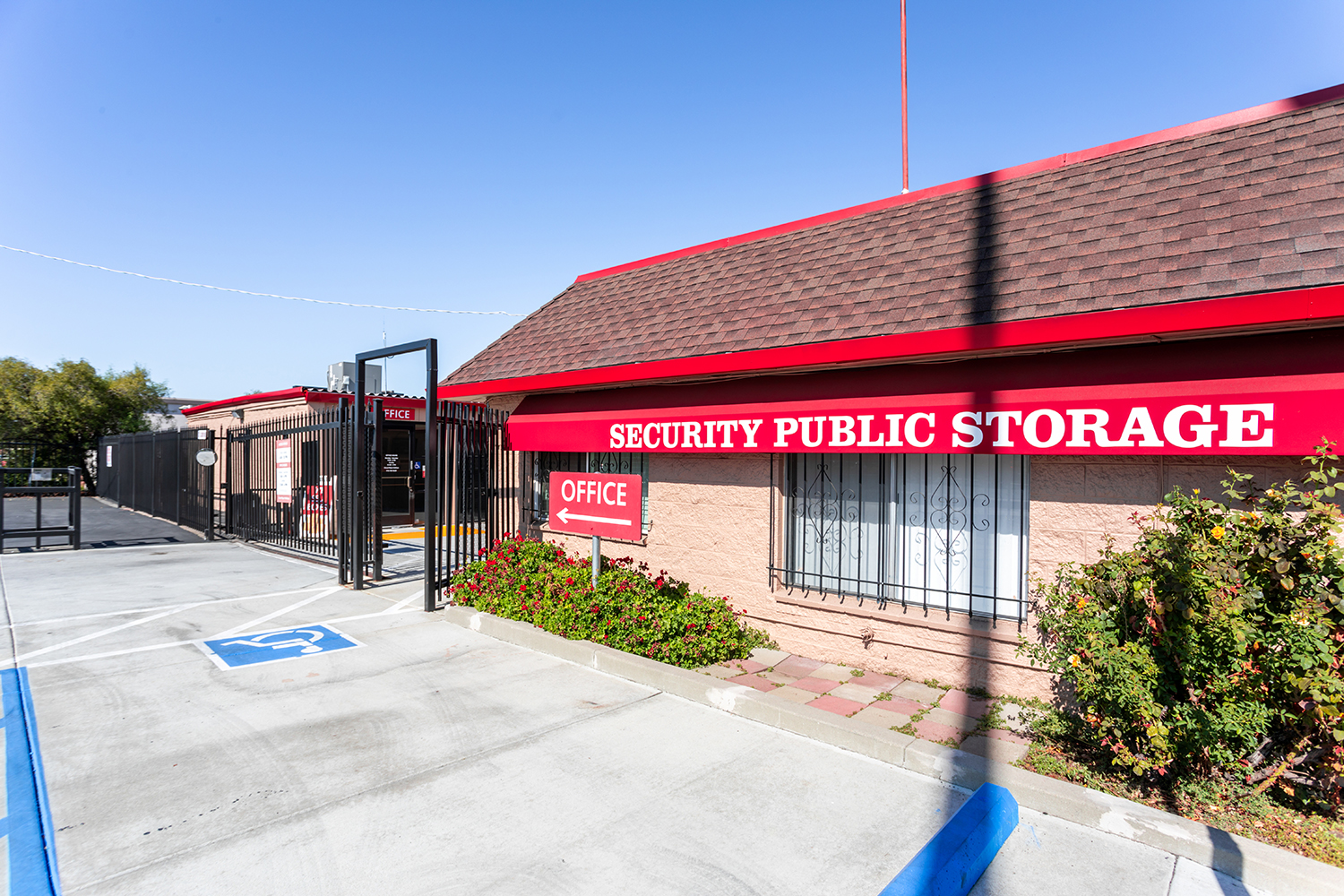 Self Storage Facility in Roseville, CA.